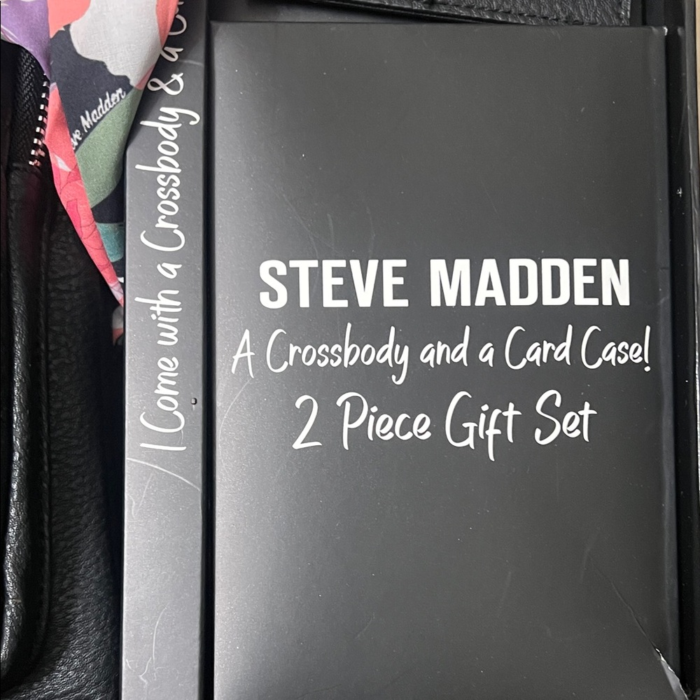 Steve Madden Black Quilted Messenger Bag Set - Picture 6 of 6